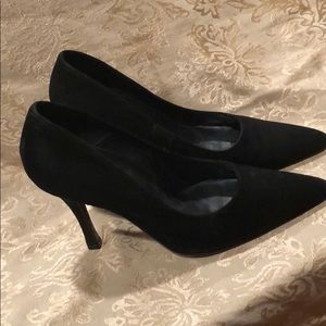 Nine West suede black pumps